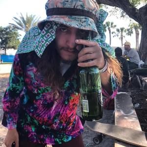 Meet your Posher, Tyler